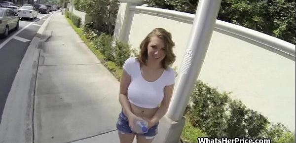  One grand pussy outdoors in the public